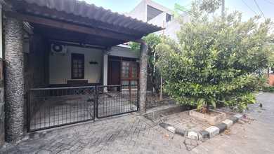 Rumah Dijual di Wiyung, Surabaya, LB 81m², Harga Terbaik!