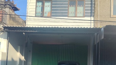 Ruko Di Dalung, Cocok Untuk Kantor, Resto. Ada Ruang Untuk Kamar.