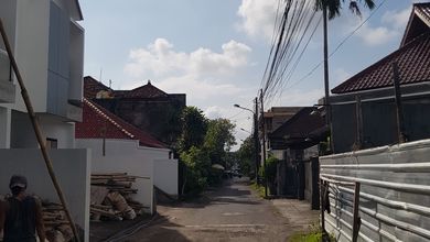 Rumah Favorit di Denpasar Barat, Denpasar, 3 KT, Harga 2 Miliar