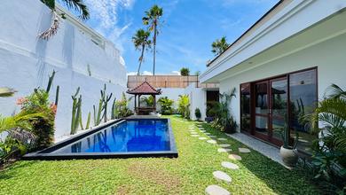 Brand New Villa Central Berawa, Tibubeneng. Fully Furnished