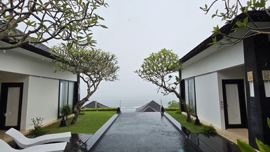 Luxury 4 Bedroom Villa With Private Beach Access