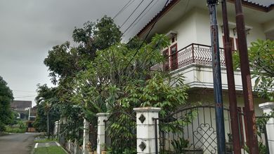 Hunian Mewah di Kawasan Batununggal, Bandung, LB 530m², Harga 9,5 Miliar