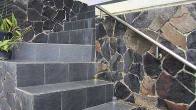 Hunian Elite di Kawasan Bandung Barat, Bandung, LB 200m², Harga 2,6 Miliar