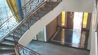 Kesempatan Eksklusif, rumah Mewah di Buah Batu, Bandung, LB 400m²