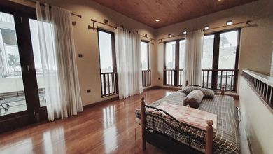 Hunian Elegan di Setiabudi, Bandung, 9 Kamar Tidur, LT 675m²