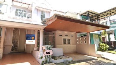 Jual Rumah Strategis di Legenda Wisata, Bogor - LT 135m²