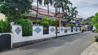 Rumah Area Luxury Cinere, Depok - Harga Menarik 2,8 Miliar