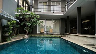 Rumah Mewah di Depok I, Depok, 4 Kamar Tidur, LT 322m²