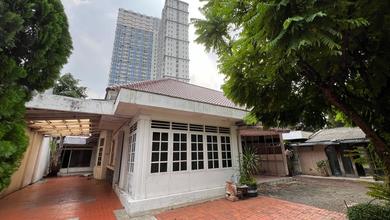 Rumah Elite di Kawasan Menteng, Jakarta Pusat, LB 454m², Harga 32 Miliar