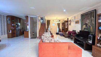 Promo Rumah di Raffles Hills, Jakarta Timur, LB 144m², Harga 1,7 Miliar