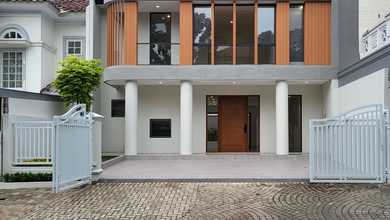 Dijual rumah Premium di Legenda Wisata, Bogor - LT 210m²