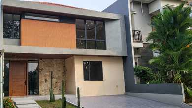 Rumah Area Premium Legenda Wisata, Bogor - Harga Terbaik 3,25 Miliar