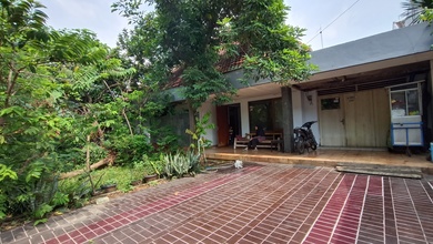 Hunian Elegan di Matraman, Jakarta Timur, 5 KT, LT 542m²