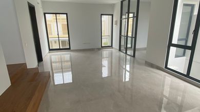 Rumah Sewa Nyaman Lokasi BSD City, Tangerang, LB 192m²