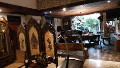 Hunian Elegan di Jelambar, Jakarta Barat, 4 KT, LT 290m²