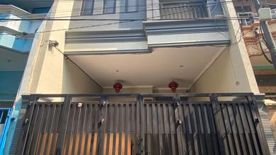 Kesempatan Eksklusif, rumah Mewah di Pademangan, Jakarta Utara, LB 160m²