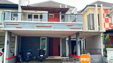Dijual Rumah Strategis di Kota Wisata, Bogor - LT 136m²