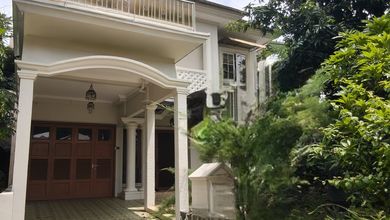 Hunian Elegan di Kota Wisata, Bogor, 3 KT, LT 220m²