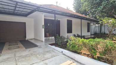 Rumah Mewah di Kawasan Bogor Barat, Bogor, LB 202m², Harga 2,9 Miliar