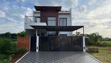Rumah Dijual di Grand Wisata, Bekasi, LB 140m², Harga Kompetitif!
