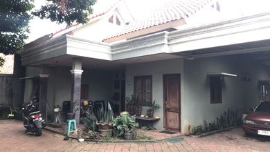 Rumah Area Premium Limo, Depok - Harga Menarik 3,75 Miliar