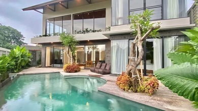 Luxury Brand New Villa 4 BR In Batubolong