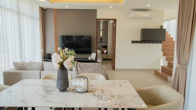 Villa Mewah Pertama yang Connect ke Lapangan Golf