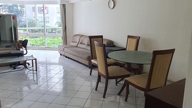 Apartemen Nyaman Dijual Cepat di Taman Anggrek, Jakarta Barat, Harga Menarik!