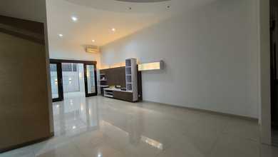 Rumah Elite di Kawasan Batununggal, Bandung, LB 220m², Harga 2,95 Miliar