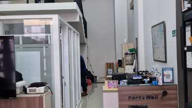 Ruko 3.5 Lantai Bagus Siap Pakai Di Komplek Ruko Emerald Summarecon Bekasi