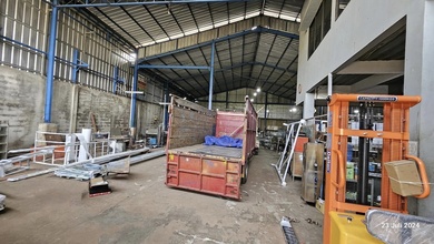 Gudang/workshop Siap Pakai Di Setu, Kabupaten Bekasi