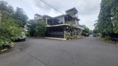 Rumah Elegan di Duta Harapan, Bekasi, 3 Kamar Tidur, LT 235m²