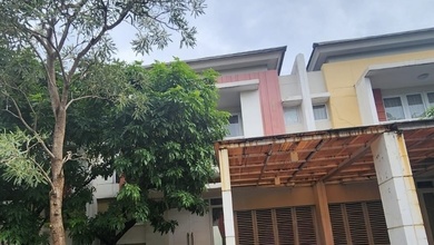 Rumah Dijual di Summarecon Bekasi, Bekasi, LB 220m², Harga Terbaik!