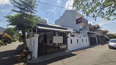 Hunian Elegan di Klender, Jakarta Timur, 5 KT, LT 189m²