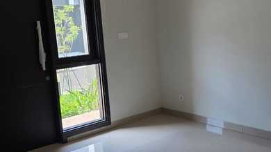 Rumah Sederhana Disewakan di Summarecon Crown Gading, Bekasi, Harga Ekonomis