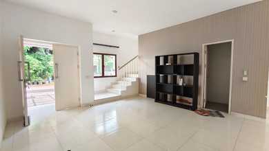 Disewakan Rumah Murah di Jakarta Garden City, Jakarta Timur, LT 149m²