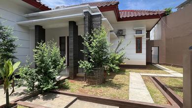 Kesempatan Eksklusif, rumah Mewah di Jaka Setia, Bekasi, LB 300m²