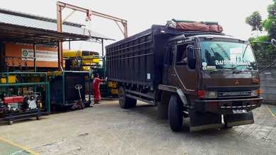 Dijual Cepat Workshop - Kantor  - Mess Karyawan di Kawasan Pergudangan Cikunir