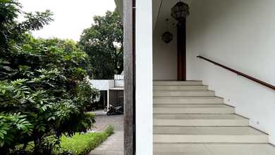 Penawaran Langka, rumah Mewah di Kebayoran Baru, Jakarta Selatan, LB 1350m²