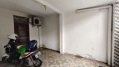 Rumah Dijual di Bekasi, Bekasi, LB 200m², Harga Terbaik!