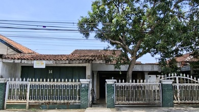 Rumah Elegan di Brangsong, Kendal, 3 Kamar Tidur, LT 440m²