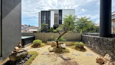 Dijual rumah Premium di Kedoya, Jakarta Barat - LT 266m²