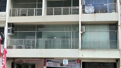 Akses Dekat Pusat Perkantoran. Mall. Falkutas