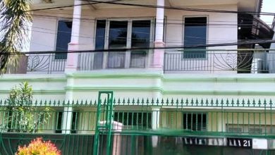 Rumah Elegan di Kemanggisan, Jakarta Barat, 3 Kamar Tidur, LT 300m²