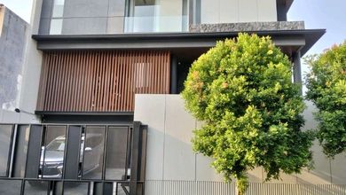 Hunian Elite di Kawasan Sunrise Garden, Jakarta Barat, LB 600m², Harga 13 Miliar