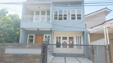 For Sale rumah Premium di Cipinang, Jakarta Timur - LT 168m²