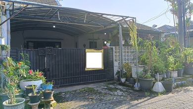 Promo Rumah di Pondok Tjandra, Sidoarjo, LB 180m², Harga 1,8 Miliar