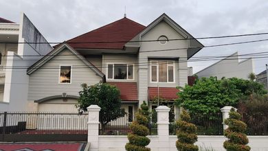 Rumah Area Luxury Sukolilo, Surabaya - Harga Terbaik 27 Miliar