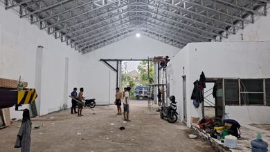 Gudang Siap Pakai Langsung Hadap Jalan Raya Kalimas Barat, Pabean Cantikan Dekat Perak