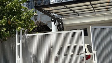 Penawaran Eksklusif, rumah Prestisius di Lakarsantri, Surabaya, LB 300m²